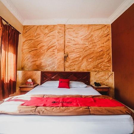 Reddoorz Plus Near Jambi Prima Mall Dış mekan fotoğraf