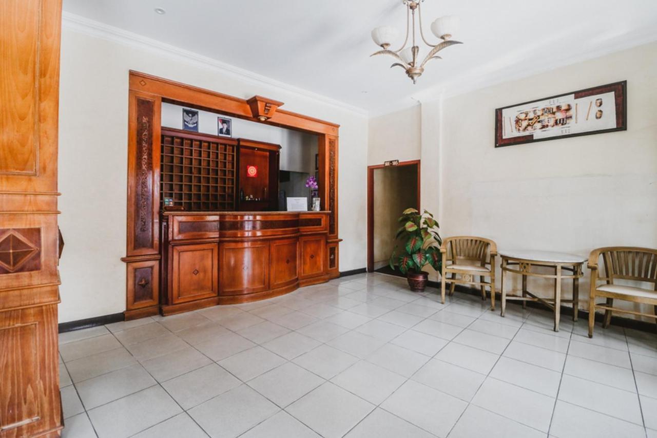 Reddoorz Plus Near Jambi Prima Mall Dış mekan fotoğraf