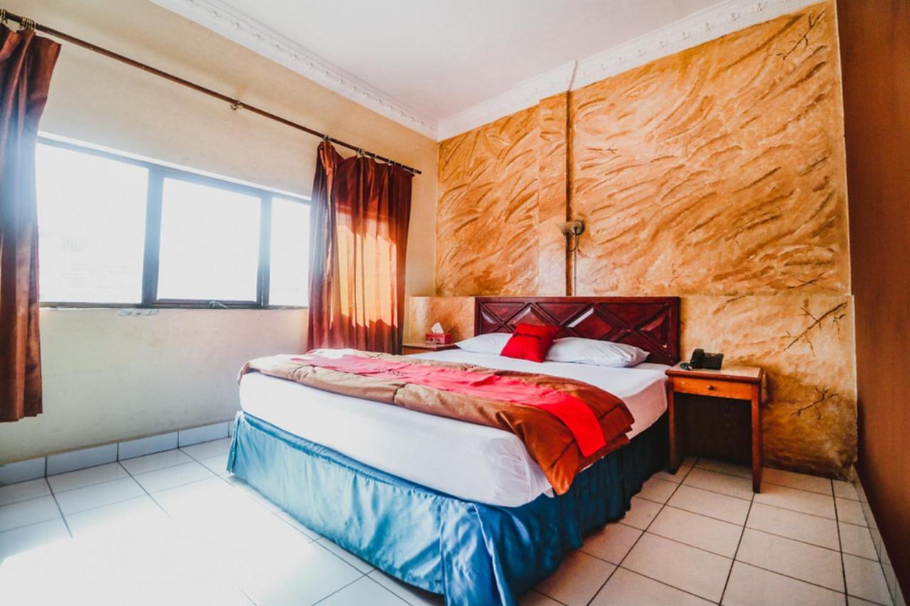 Reddoorz Plus Near Jambi Prima Mall Dış mekan fotoğraf