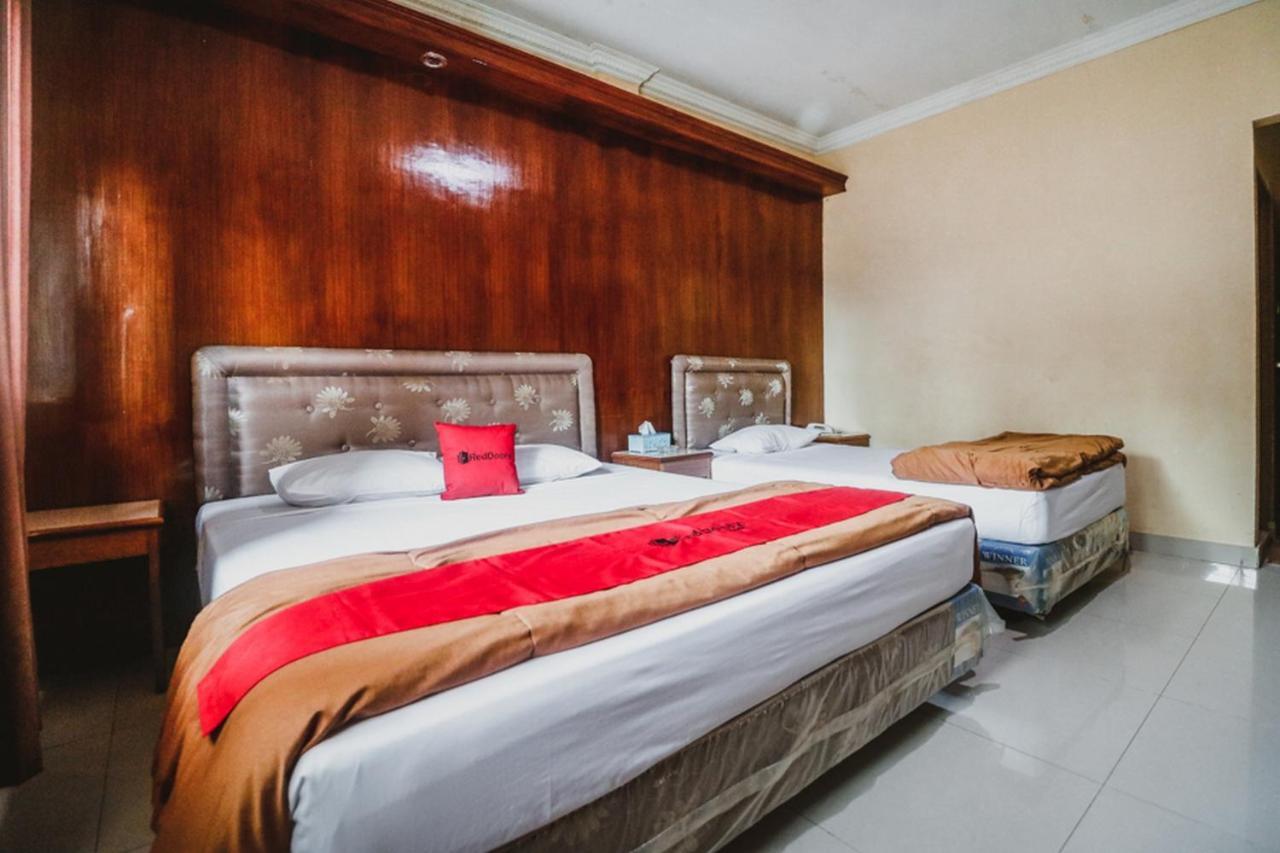 Reddoorz Plus Near Jambi Prima Mall Dış mekan fotoğraf