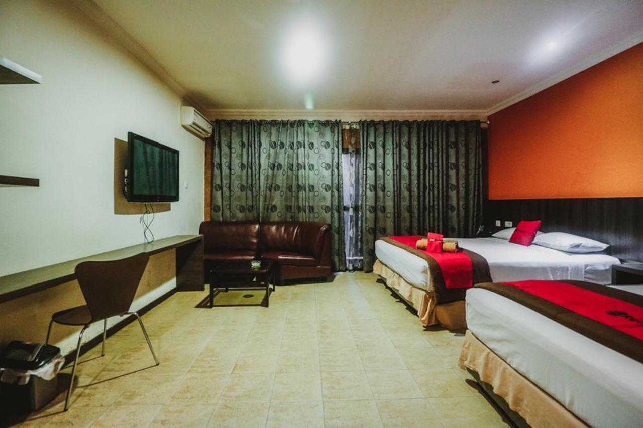 Reddoorz Plus Near Jambi Prima Mall Dış mekan fotoğraf